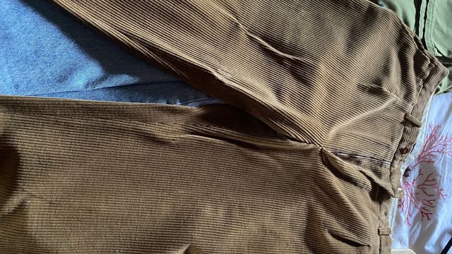 Pantalón pana marrón hombre T 44