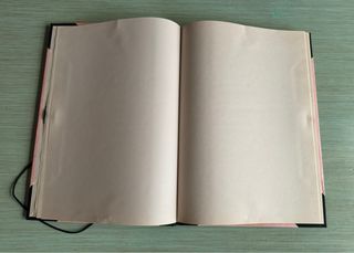 Libretas grandes papel manila. 4 juntas 14,00 €