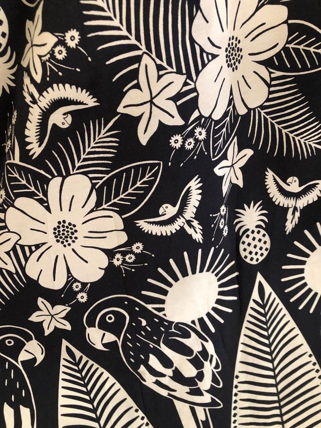 Vestido largo estampado beige/negro