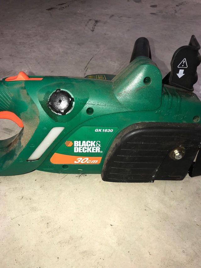 Motosierra electrica black decker GK1630
