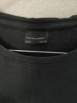 Camiseta Pull and Bear. Talla M
