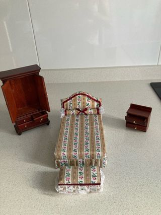 Dormitorio  casa de muñecas