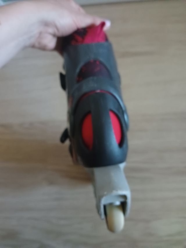 Patines en linea Oxelo negros y rojos