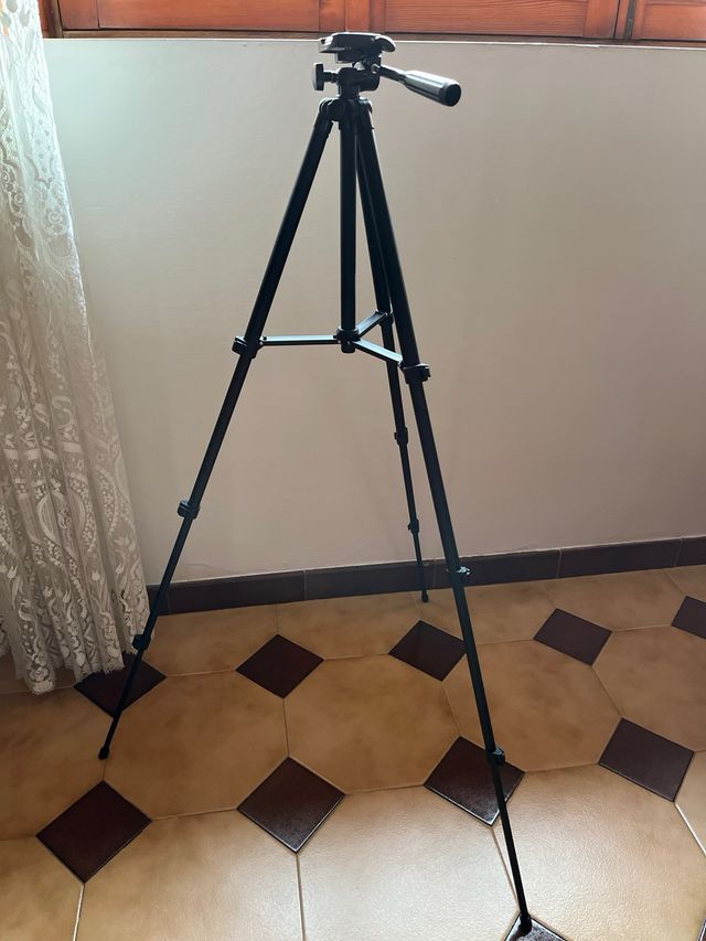 Treppiedi compatto in alluminio