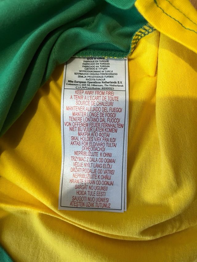 Camiseta Vintage Nike Brasil