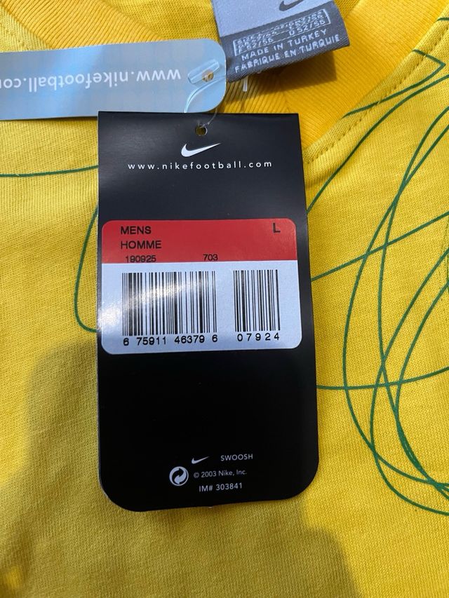 Camiseta Vintage Nike Brasil