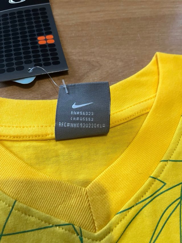 Camiseta Vintage Nike Brasil