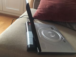 Reproductor DVD pórtatil 10” + funda pórtatil