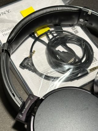 Auriculares inalámbricos Sony Extra Bass