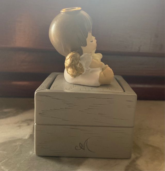 Scatola portaoggetti con angioletto