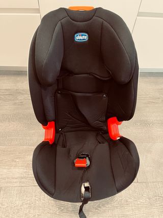 Youniverse Chicco Isofix como nueva Grupo 1 ,2 , 3