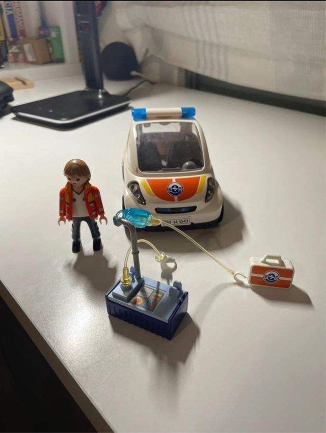Coche de ambulancia playmobil 5543