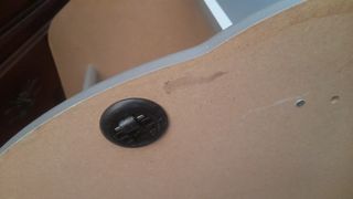 Mesa para televisión, color plata