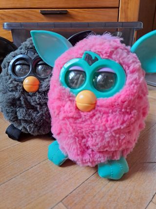 Furby rosa