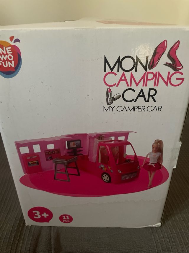 Caravana con muñeca