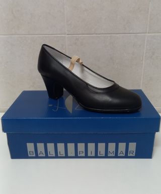 ZAPATOS FLAMENCO PIEL CON CLAVOS 