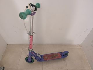 Patinete niña
