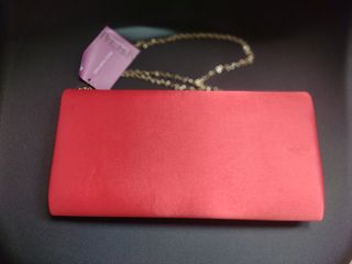 Bolso de fiesta en raso color coral