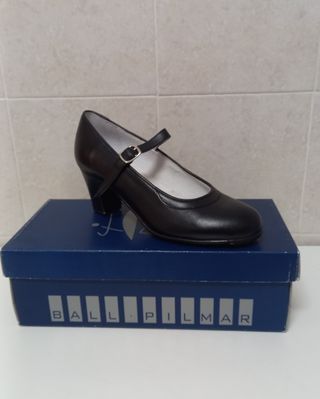ZAPATOS FLAMENCO PIEL CON CLAVOS 