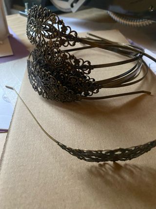 Diadema para tocados