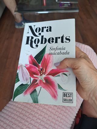 Libro novela sinfonía inacabada