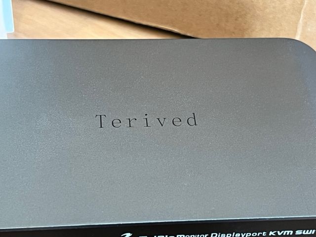 Switch KVM DP USB 3.0 a 2 porte Trived