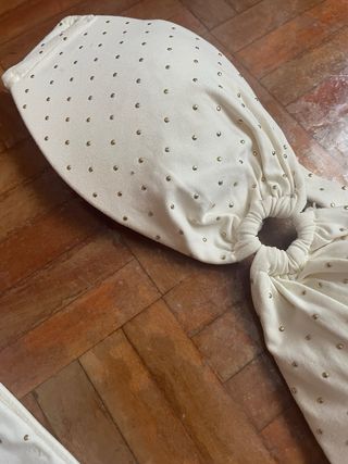 Bikini blanco y dorado