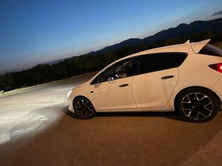 Opel Astra 2012
