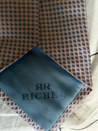 Corbata rosa y azul de Richel