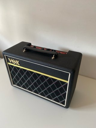 AMPLIFICADOR VOX PATHFINDER 10 BASS