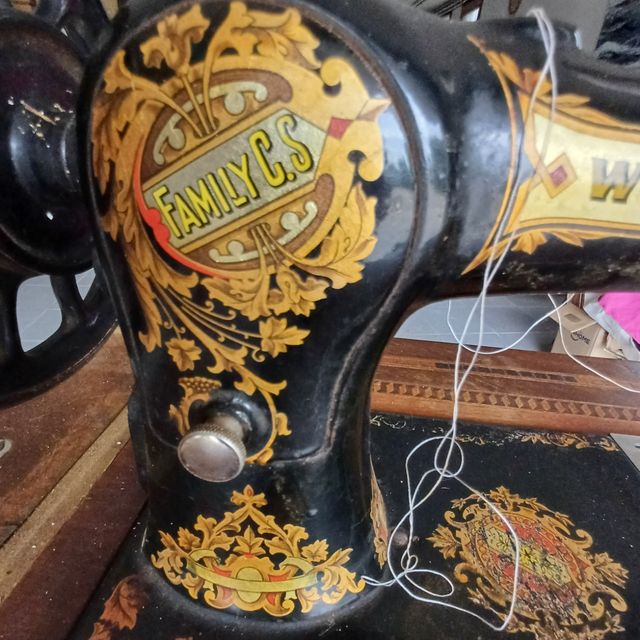 Màquina de coser antigua Wertheim