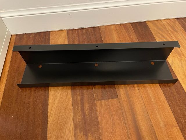 Bandeja portacables escritorio