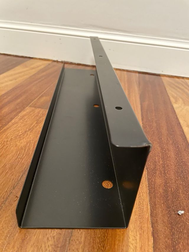 Bandeja portacables escritorio