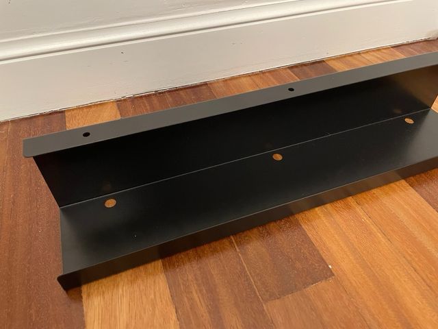 Bandeja portacables escritorio