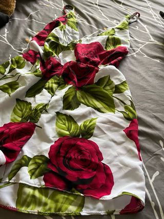 Mono de vestir corto de flores