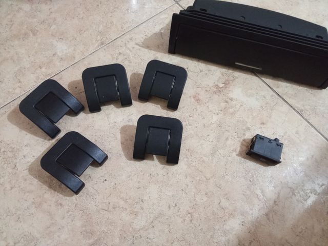 TAPAS ISOFIX ASIENTO TRASEROS BMWE46 no negociable