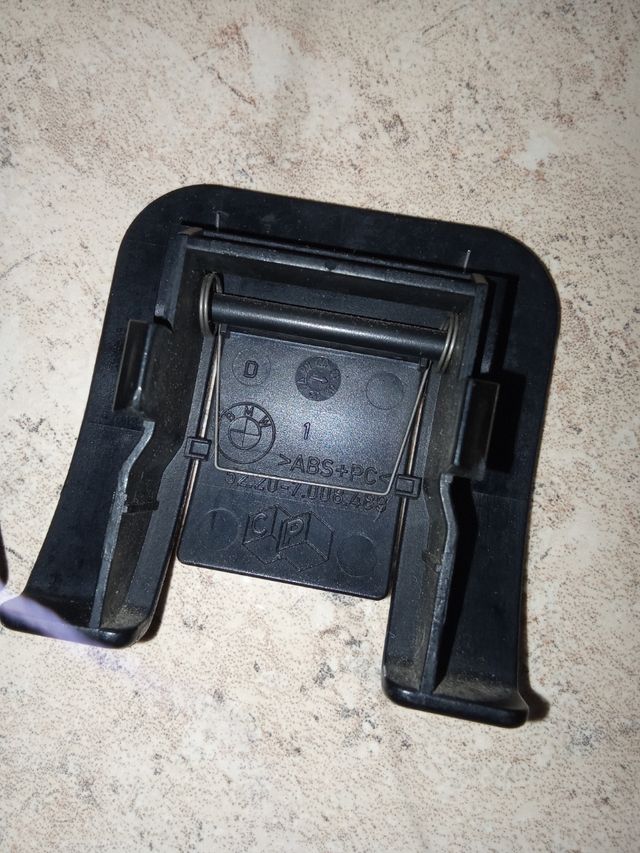 TAPAS ISOFIX ASIENTO TRASEROS BMWE46 no negociable