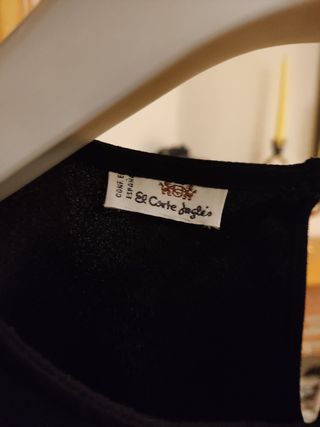 Blusa negra de El Corte Inglés