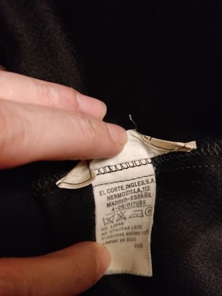 Blusa negra de El Corte Inglés