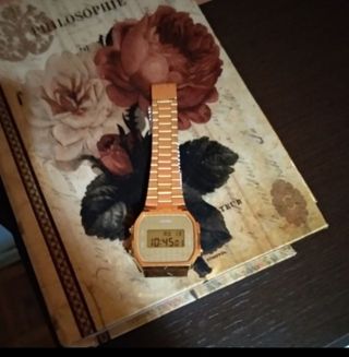 Reloj Casio dorado