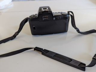 Cámara Nikon AF 6006 reflex 35-80