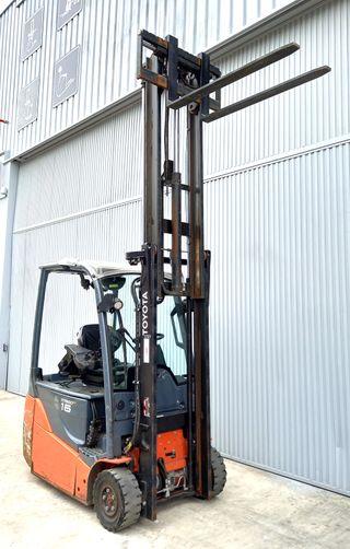 CARRETILLA ELEVADORA ELECTRICA TORO TORITO