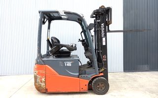 CARRETILLA ELEVADORA ELECTRICA TORO TORITO