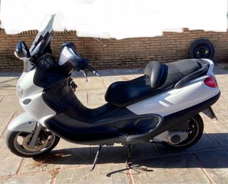 Moto 125 piaggio x9