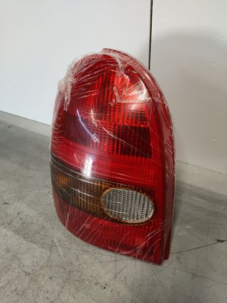 🟢PILOTO TRASERO IZQUIERDO OPEL CORSA '93