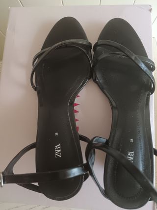 Sandalia negra 