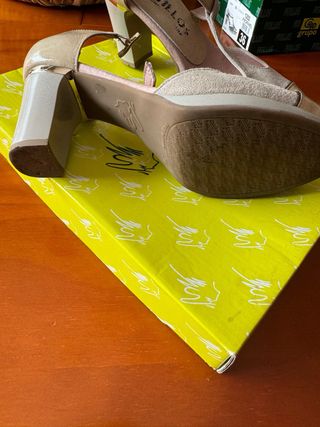 Zapatos pitillo talla 36 en perfecto estado