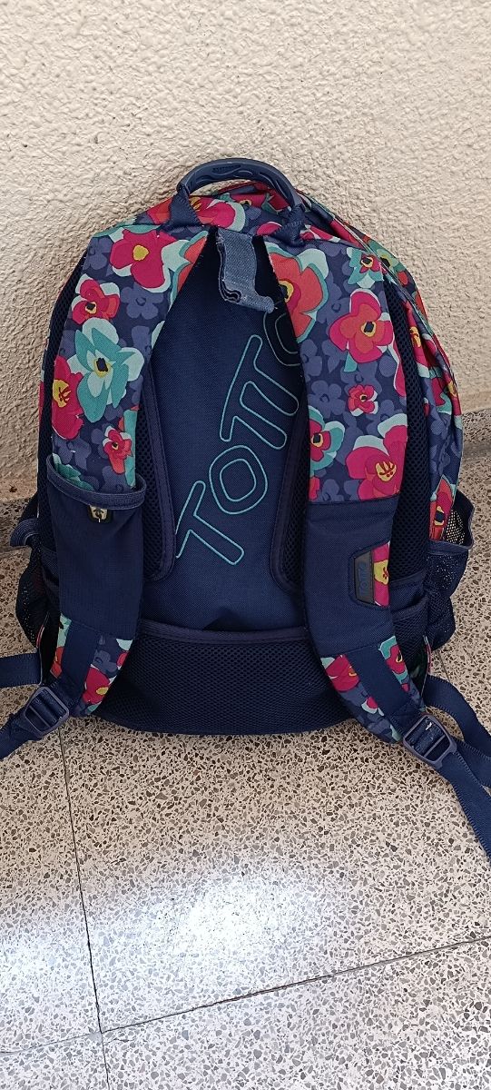 Mochila escolar con ruedas