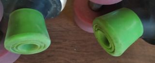 Patines 4 ruedas talla 38 y accesorios