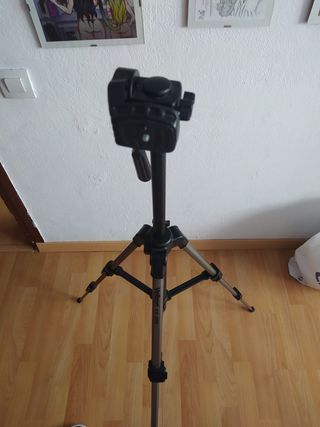 Trípode Velbon CX 200